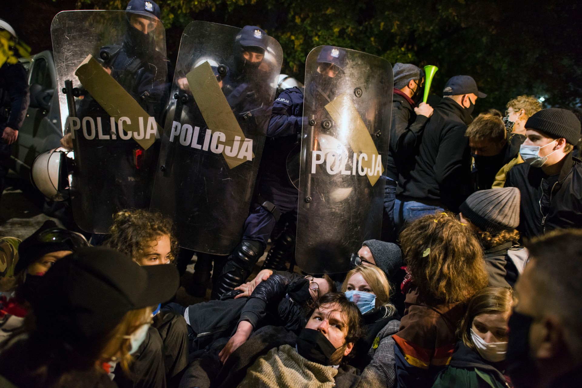 Proszę spowiadaj mi się ze swojej miłości do policji. Środowiska aktywistyczne nie chcą zgubić celu protestów